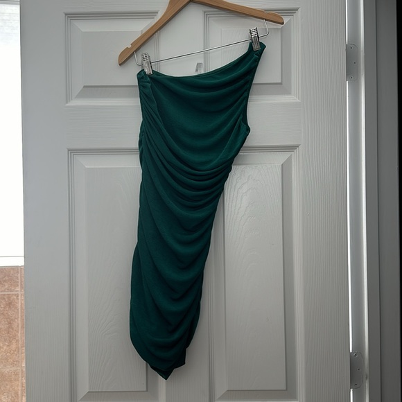 Lucy in The Sky one shoulder dress! Worn only once! - Picture 5 of 7